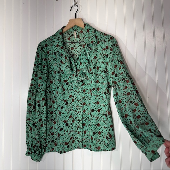 Free People Floral Ruffle Blouse M Pistachio Green Cottage Coquette Victorian - Picture 2 of 11